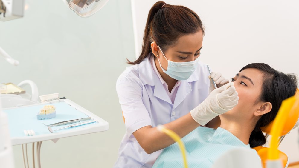 Emergency Dentist vs General Dentist: When Should You Seek Urgent Care?